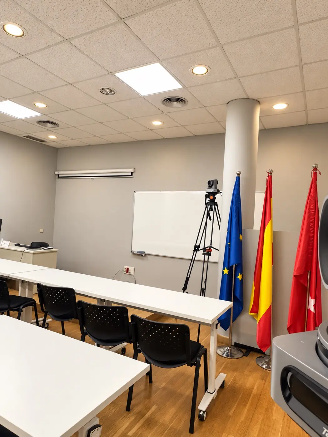 Zona docente y cámara de videoconferencia